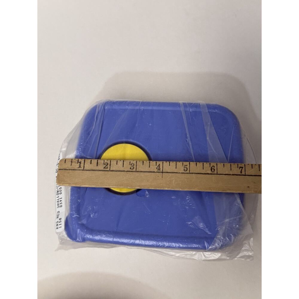 Tupperware Rock N Serve Rectangular Microwave 3pc Set 1 cup and 2.5 Cup NEW - Picture 4 of 5